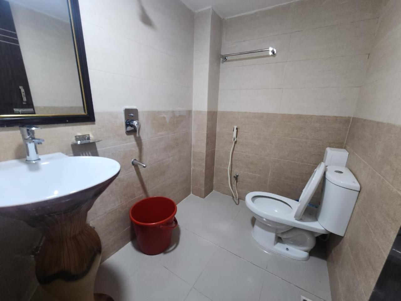 Hotel S.A International Cox's Bazar Esterno foto